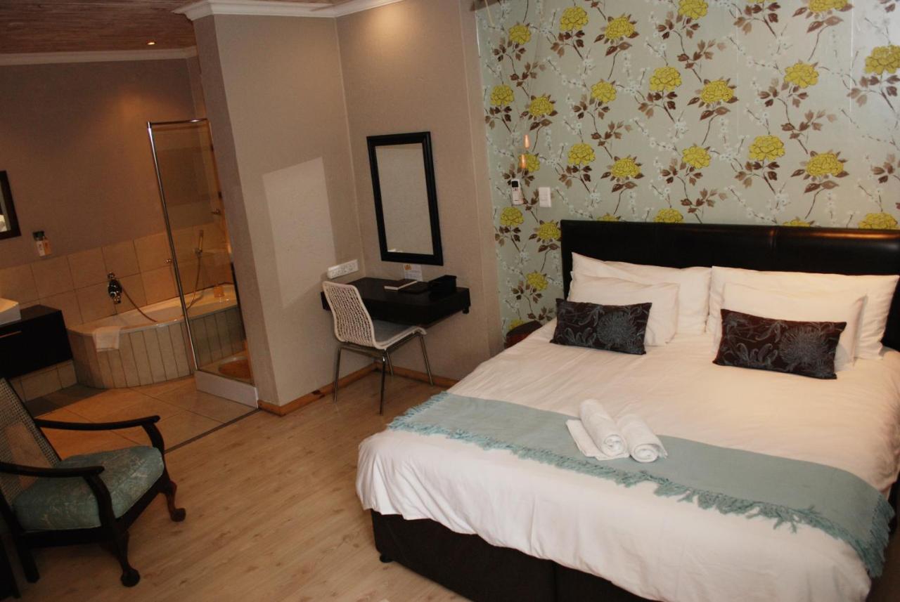 Zebrina Guest House Mbombela Cameră foto